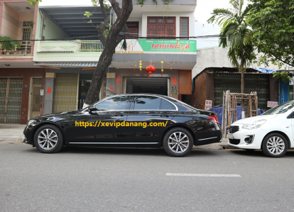 Cho thuê xe Mercedes-Benz E200 phục vụ hội nghị tại Đà Nẵng 