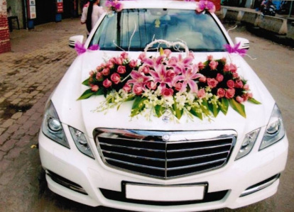 Wedding car rental service in Danang