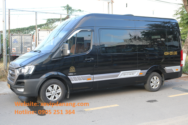 bang-gia-thue-xe-limousine-9-cho-da-nang-2024-sieu-vip-(4)