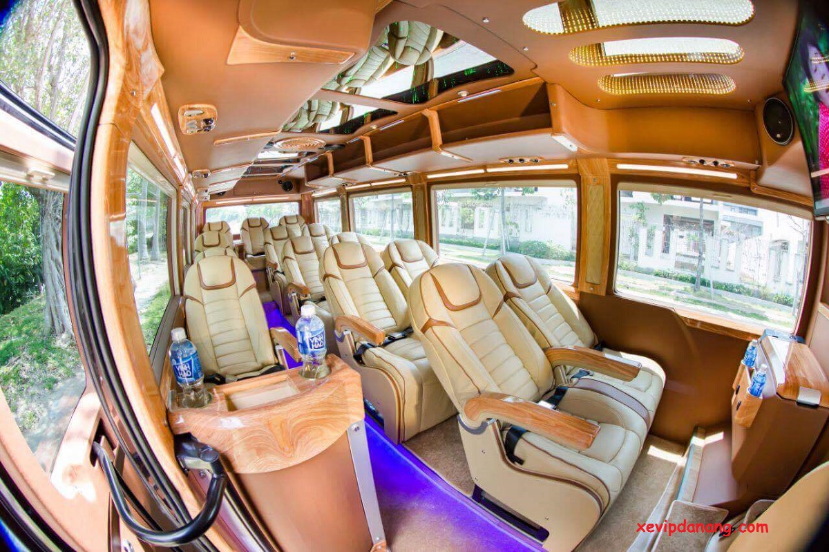 Cho thuê xe Vip Fuso Limousine 16 chỗ tại Đà Nẵng 2