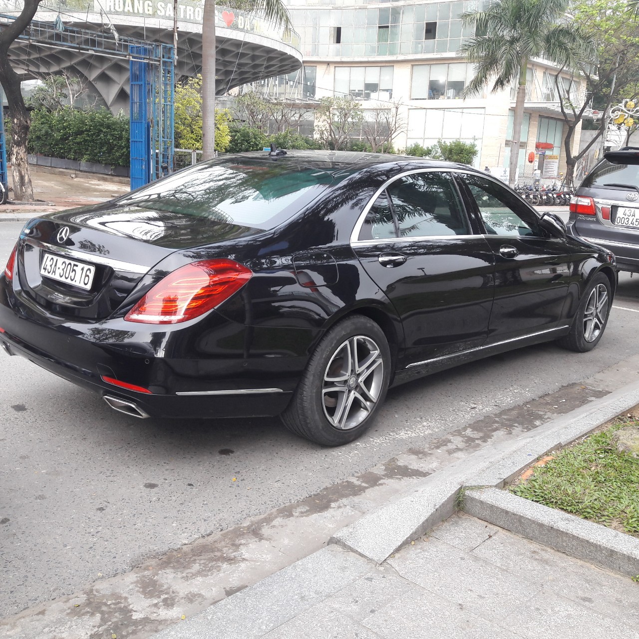 thue xe cao cấp, thuê xe đời mới sang trọng, thuê xe đẳng cấp, sang chảnh