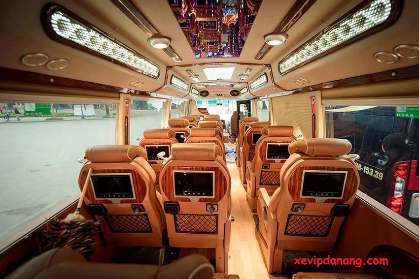 Cho thuê xe Vip Fuso Limousine 16 chỗ tại Đà Nẵng 1