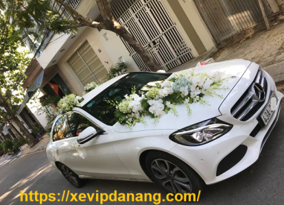 Cho thuê xe Mercedes Benz C200 rước dâu tại Đà Nẵng 