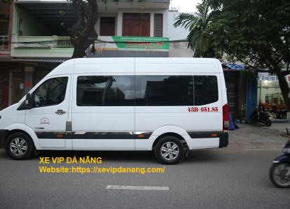 Thuê xe 16 chỗ Hyundai Solati tại Đà Nẵng đi Hội An 