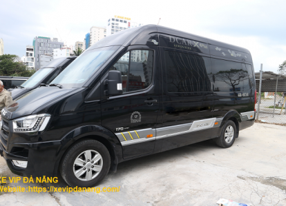 Thuê xe Solati Limousine 9 chỗ đón sân bay tại Đà Nẵng 