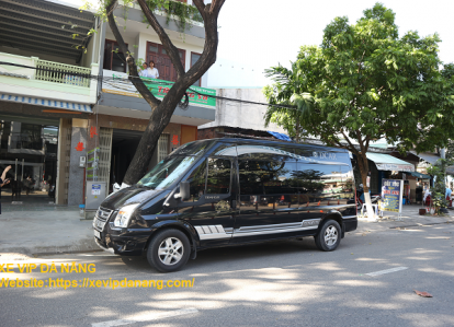 Thuê xe Dcar Limousine 9 chỗ đi Lăng Cô tại Đà Nẵng