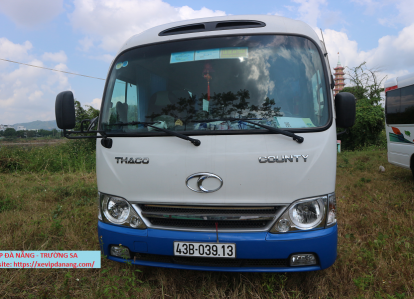 Cho thuê xe du lịch 29 chỗ Hyundai County tại Đà Nẵng 