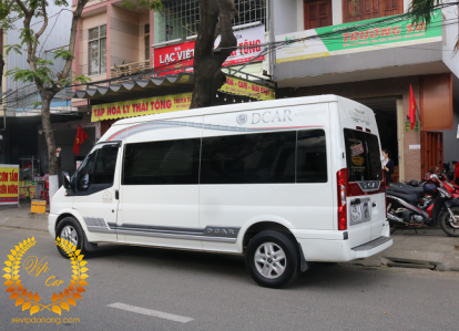 Thuê xe VIP Dcar Limousine 9 chỗ tại Quy Nhơn giá rẻ 