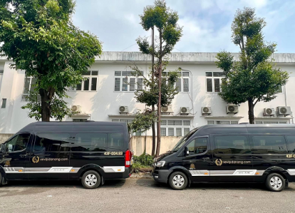 Thuê xe Solati Limousine 12 chỗ tại Đà Nẵng cao cấp 