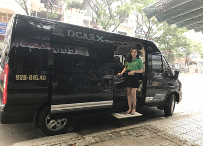 Bảng giá thuê xe Dcar Limousine 9 chỗ tại Đà Nẵng 
