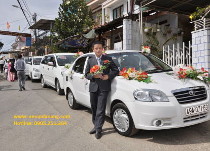 Cho thuê xe cưới VIP rước dâu đám cưới tại Đà Lạt 