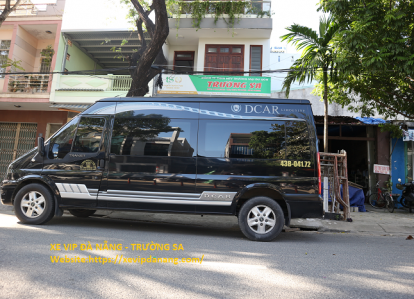 Cho thuê xe Ford Dcar Limousine 9 chỗ tại Đà Nẵng 