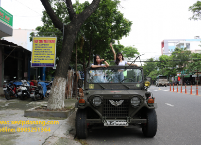 Cho thuê xe Jeep tại Đà Nẵng đi Hội An 