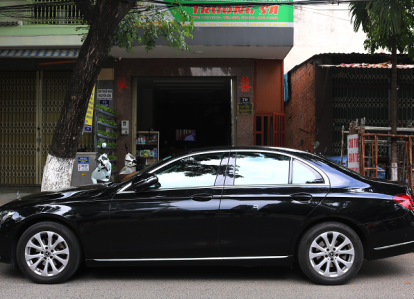Cho thuê xe Mercedes-Benz E200 tại Đà Nẵng giá rẻ 
