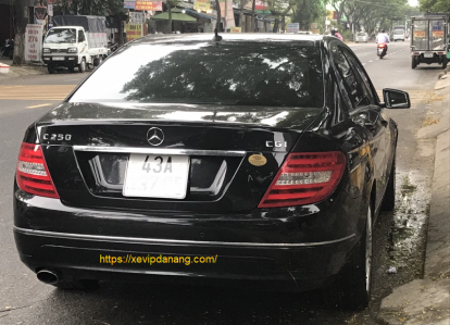 Cho thuê xe Mercedes C250 Exclusive tại Đà Nẵng 