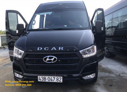 Thuê xe du lịch Dcar Limousine 9 chỗ ở tại Đà Nẵng 