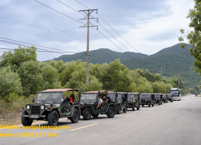 Thuê xe Jeep Car Tour đi Sơn Trà Đà Nẵng 
