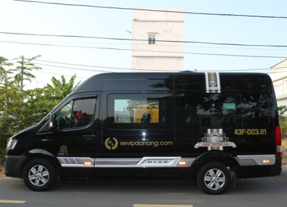 Thuê xe Limousine 11 chỗ Đà Nẵng bao xe có tài xế