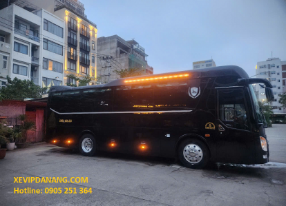 Thuê xe Limousine 19 chỗ giá rẻ xe đẹp Đà Nẵng 