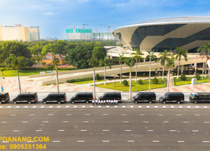 Thuê xe Limousine 9 chỗ mới tại Đà Nẵng