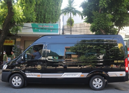 Thuê xe Solati Dcar Limousine 12 chỗ tại Đà Nẵng 