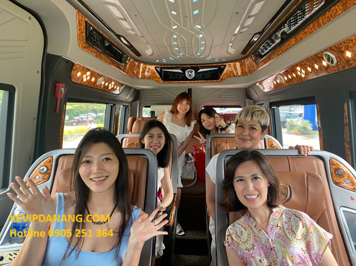 bang-gia-thue-xe-limousine-9-cho-da-nang-moi-nhat-2026-(3)
