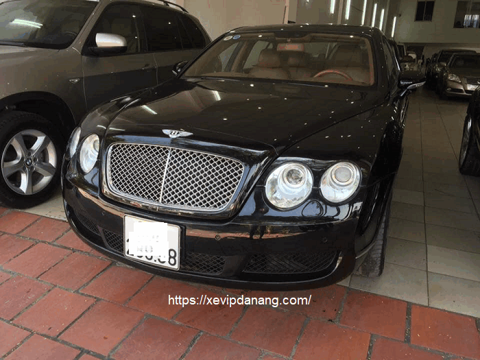 cho-thue-xe-bentley-tai-da-nang-(1)