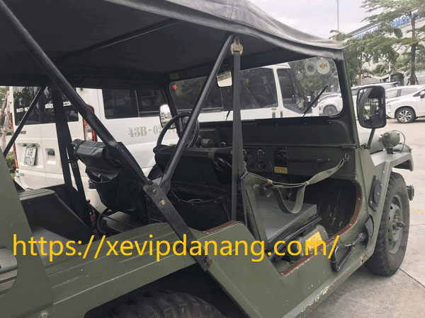 cho-thue-xe-jeep-army-4-cho-tai-da-nang-(2)