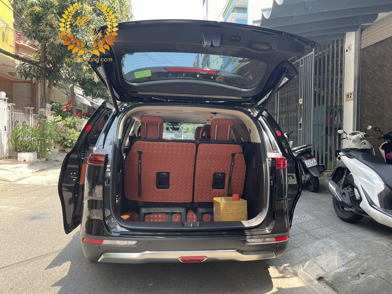 cho-thue-xe-kia-carnival-8-cho-da-nang