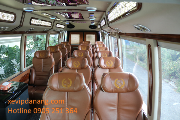 cho-thue-xe-limousine-18-cho-da-nang-hue-hoi-an-(3)