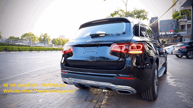 cho-thue-xe-mercedes-benz-glc-200-tai-da-nang-(4)