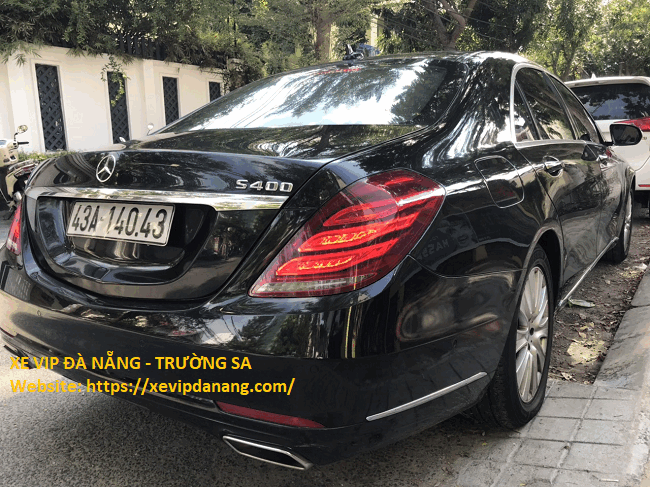 cho-thue-xe-mercedes-benz-s400-don-san-bay-da-nang-(1)