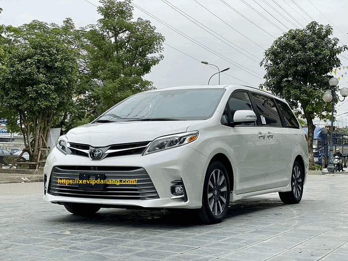 cho-thue-xe-toyota-sienna-tai-da-nang-(1)