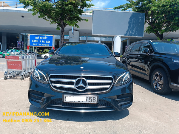 cho-thue-xe-vip-mercedes-4-cho-tai-da-nang-(2)
