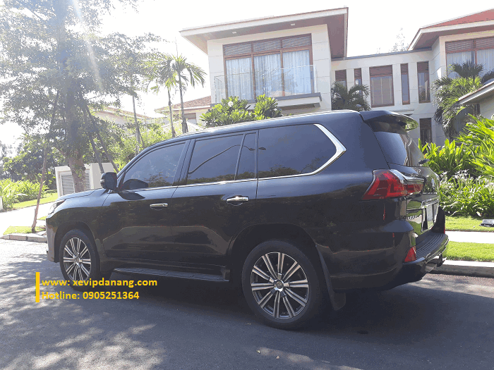 dich-vu-cho-thue-xe-lexus-lx570-tai-da-nang-7-cho-(1)