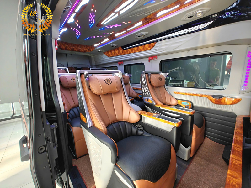 thue-xe-9-cho-dcar-limousine-da-nang-(5)
