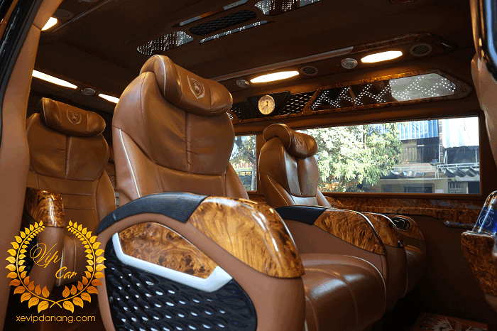 thue-xe-dcar-limousine-9-cho-tai-quang-binh-gia-re-(3)