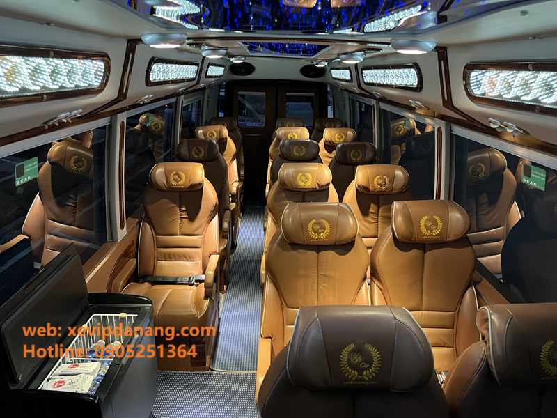 thue-xe-fuso-limousine-18-cho-hang-sang-tai-da-nang-hue-(2)