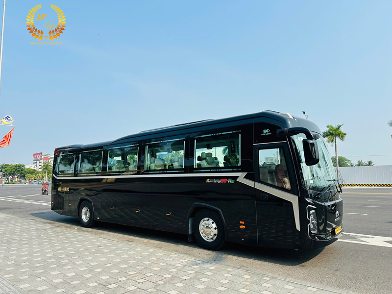 thue-xe-kim-long-limousine-28-cho-tai-da-nang-(6)