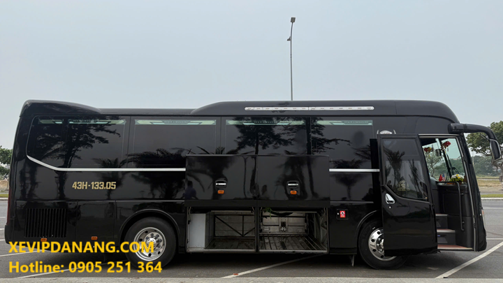 thue-xe-limousine-da-nang-9-cho-12-cho-16-cho-(1)