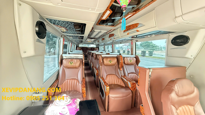 thue-xe-limousine-da-nang-9-cho-12-cho-16-cho-(2)
