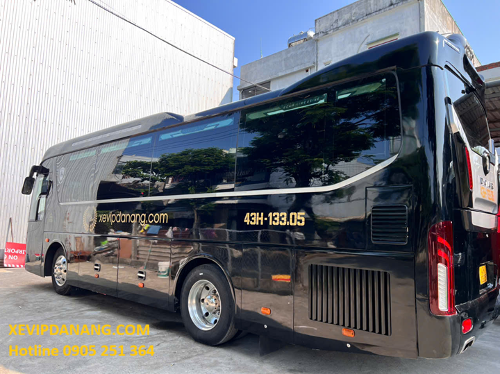 thue-xe-limousine-don-tien-san-bay-da-nang-gia-re-(4)