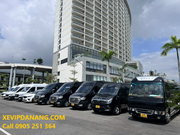 thue-xe-limousine-hue-hoi-an-da-nang-(1)
