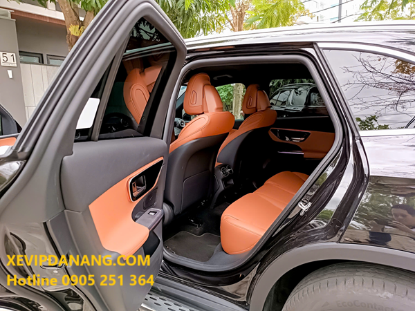 thue-xe-mercedes-e200-phuc-vu-hoi-nghi-da-nang-hue-(3)