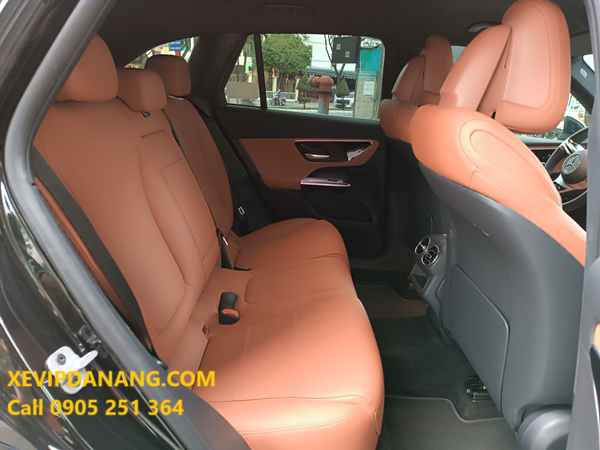 thue-xe-mercedes-glc200-gia-re-tai-da-nang-(4).