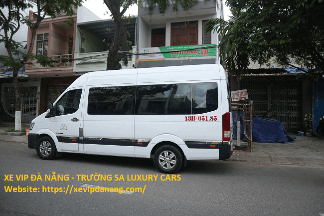 thue-xe-solati-limousine-12-cho-tai-da-nang-(1)(1)