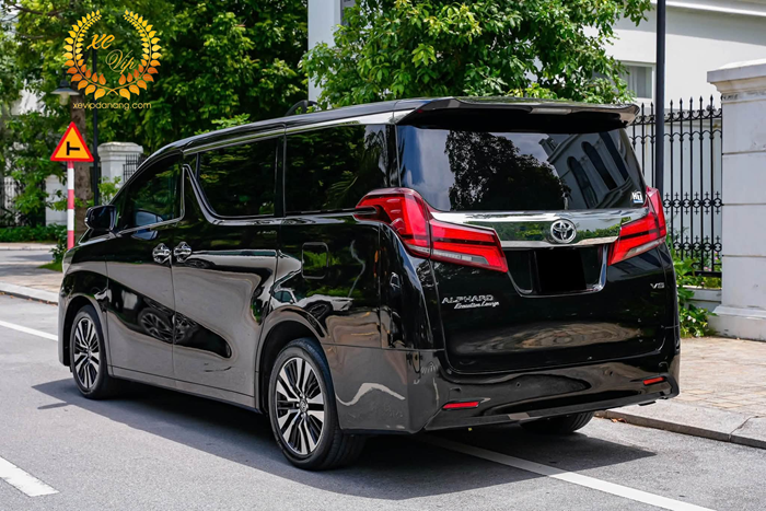 thue-xe-toyota-alphard-da-nang-phuc-vu-khach-vip-(6)