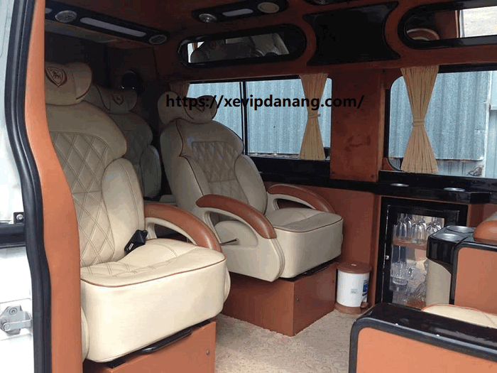 thue-xe-vip-da-nang-9-cho-dcar-limousine-(5)