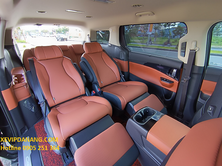 thue-xe-vip-kia-carnival-7-cho-hue-da-nang-(2)