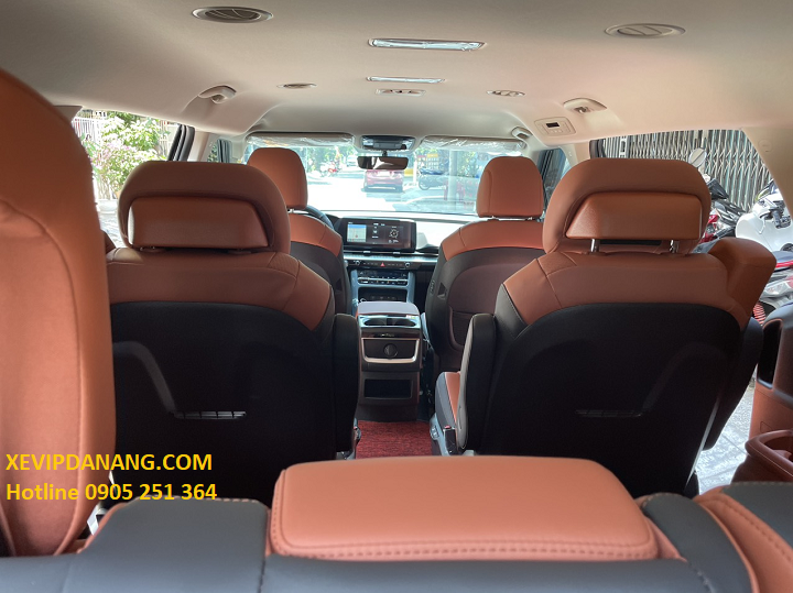 thue-xe-vip-kia-carnival-7-cho-hue-da-nang-(3)